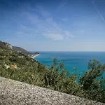 Degli Ulivi Bed & Breakfast 4*