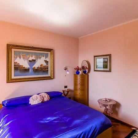 Degli Ulivi Bed & Breakfast 4*