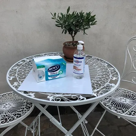 得利尤里维住宿加早餐旅馆 4* 菲纳莱利古雷