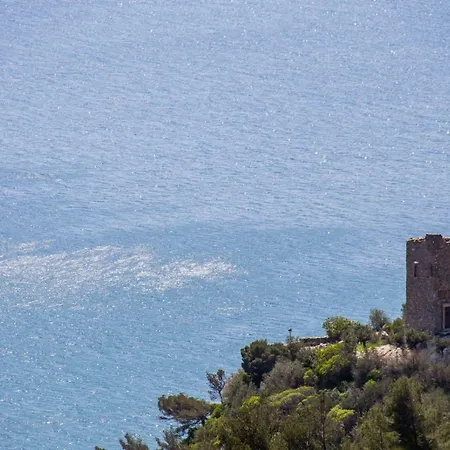 Alojamento de Acomodação e Pequeno-almoço Degli Ulivi Finale Ligure